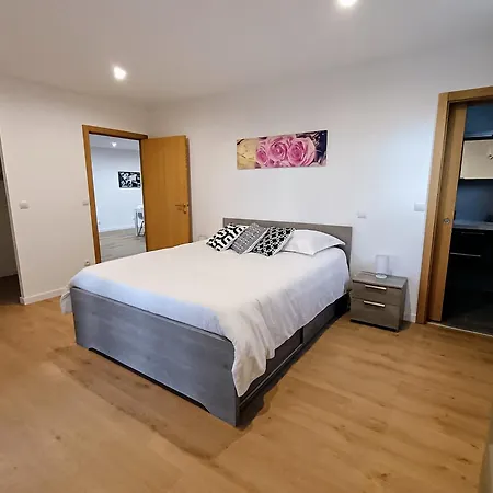 Apartment Moderne Pia